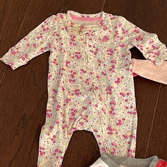 Girls Onsies Size 0-3 months - Picture 6 of 14